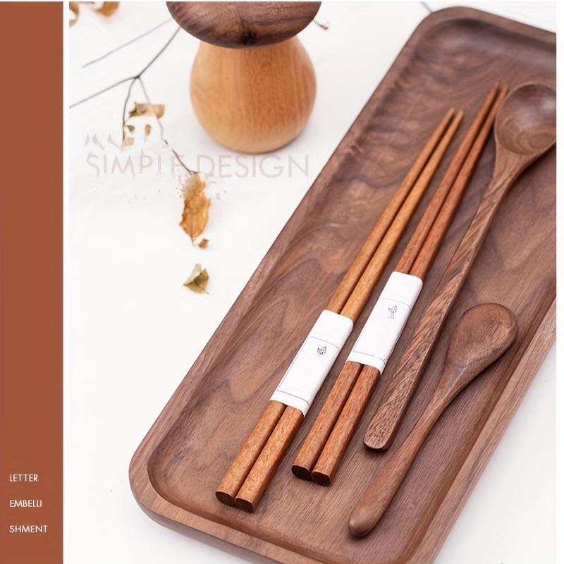5pcs of Natural Ironwood Chopsticks, Suitable for Home Use, High-End, Non-Slip, Pointed Wooden Chopsticks.