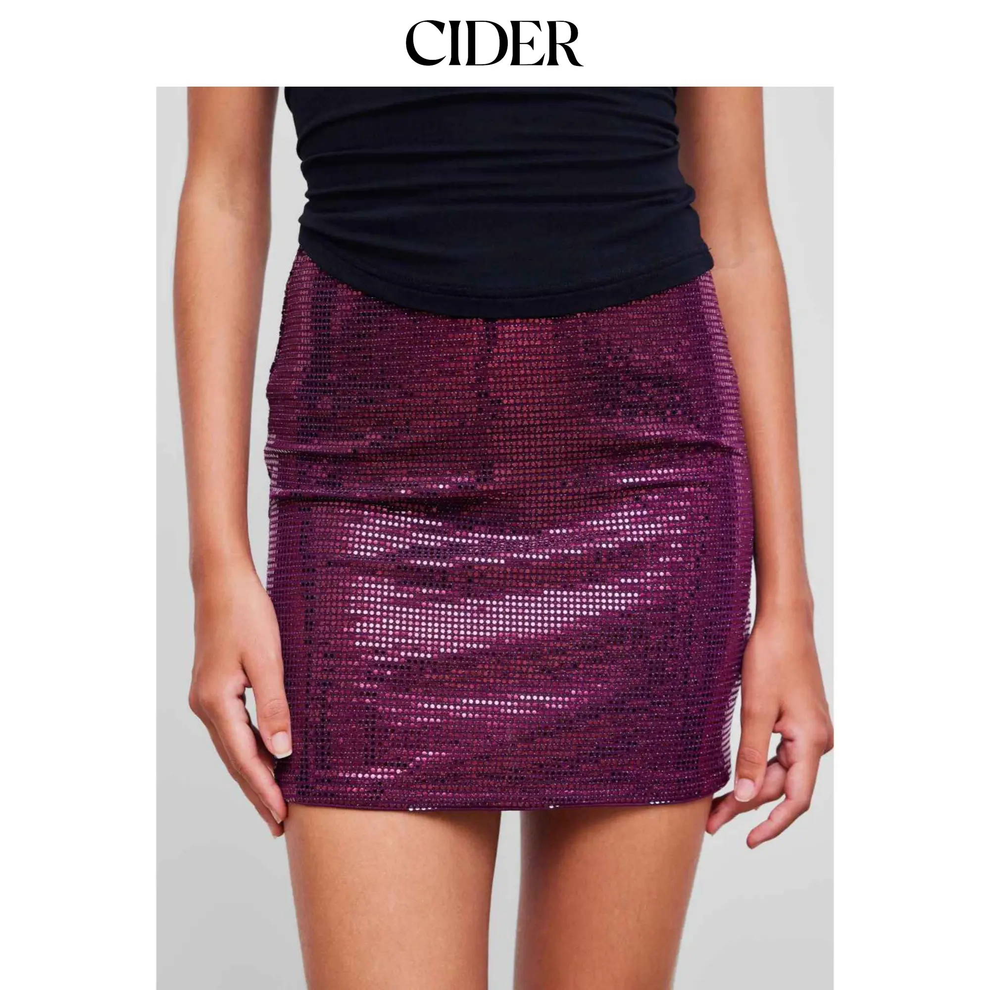 Cider [size 2-10] Sequin Mid Rise Solid Mini Skirt