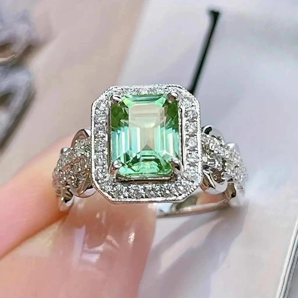 Exquisite green zircon ring - vintage elegant style women's ring, inlaid with 5A green zircon, perfect for casual wear or special occasions, vintage-inspired daily jewelry ring, suitable for Mother's Day and all seasons
