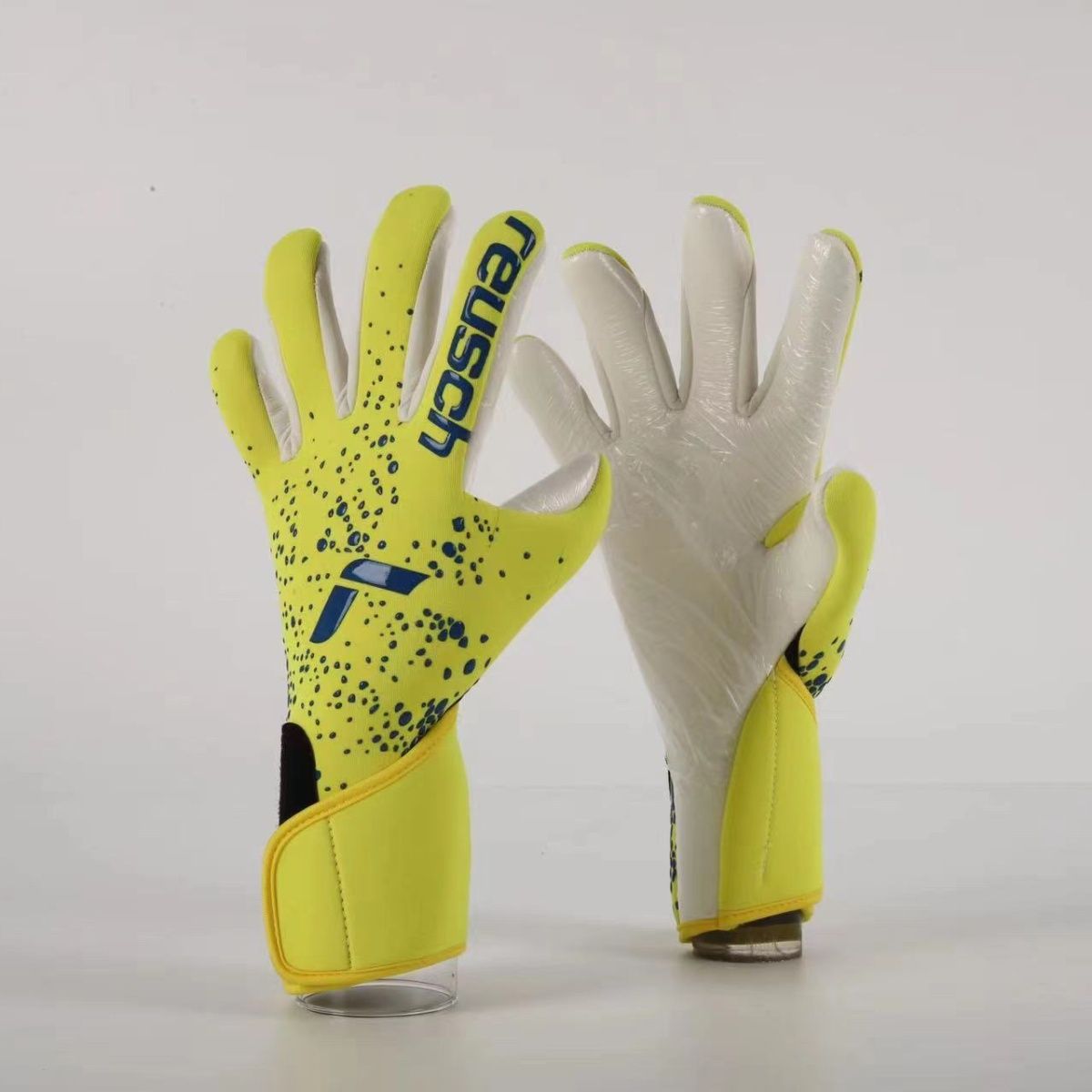 Football Gloves Professional Non-Slip New Goalkeeper Gloves WhiteLatex football gloves | Professional non-slip new gloves goalkeeper gloves finger save