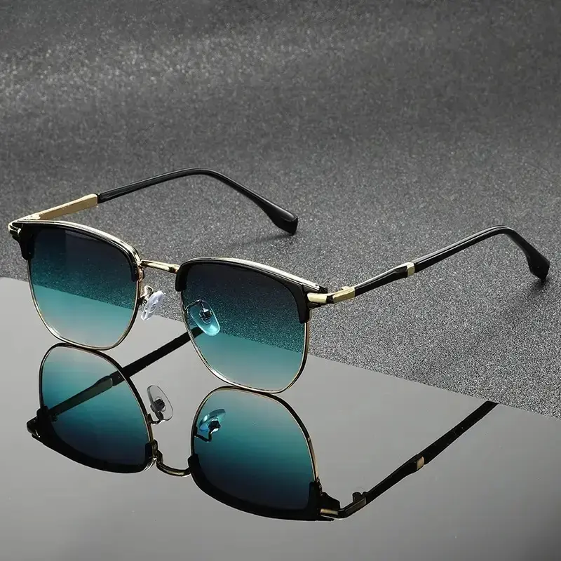 Vintage Square Sunglasses Women Men Brand Metal Frame Sun Glasses Female Eyewear Oculos De Sol for Male Female Eyeglasses