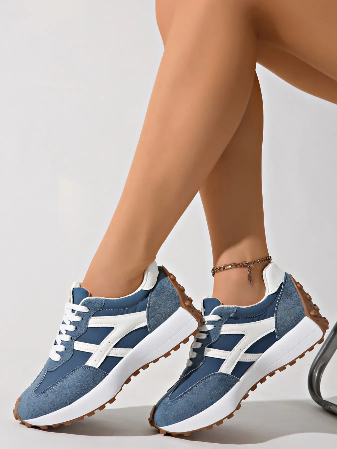 Vintage Colorblock Training Shoes, Micro Heel Thick Sole Shock Absorption, Anti-Slip Leg Shape Correction, Unique Design Sport Sneakers