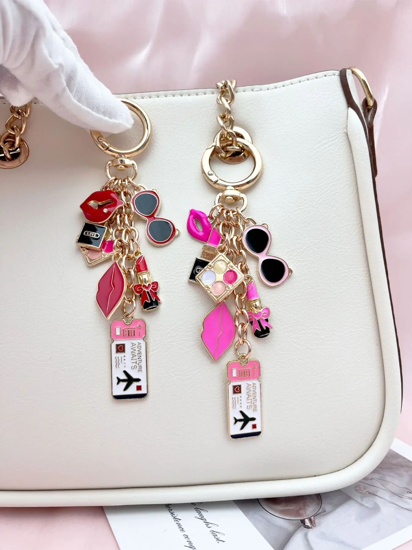 Fashion Alloy Keychain, Makeup and Travel Charm, Lip Print, Lipstick, Eyeshadow, Glasses, Ticket Pendant, Car Keychain, Backpack Accessory, Key Accessories, Keychain Charms, Gift