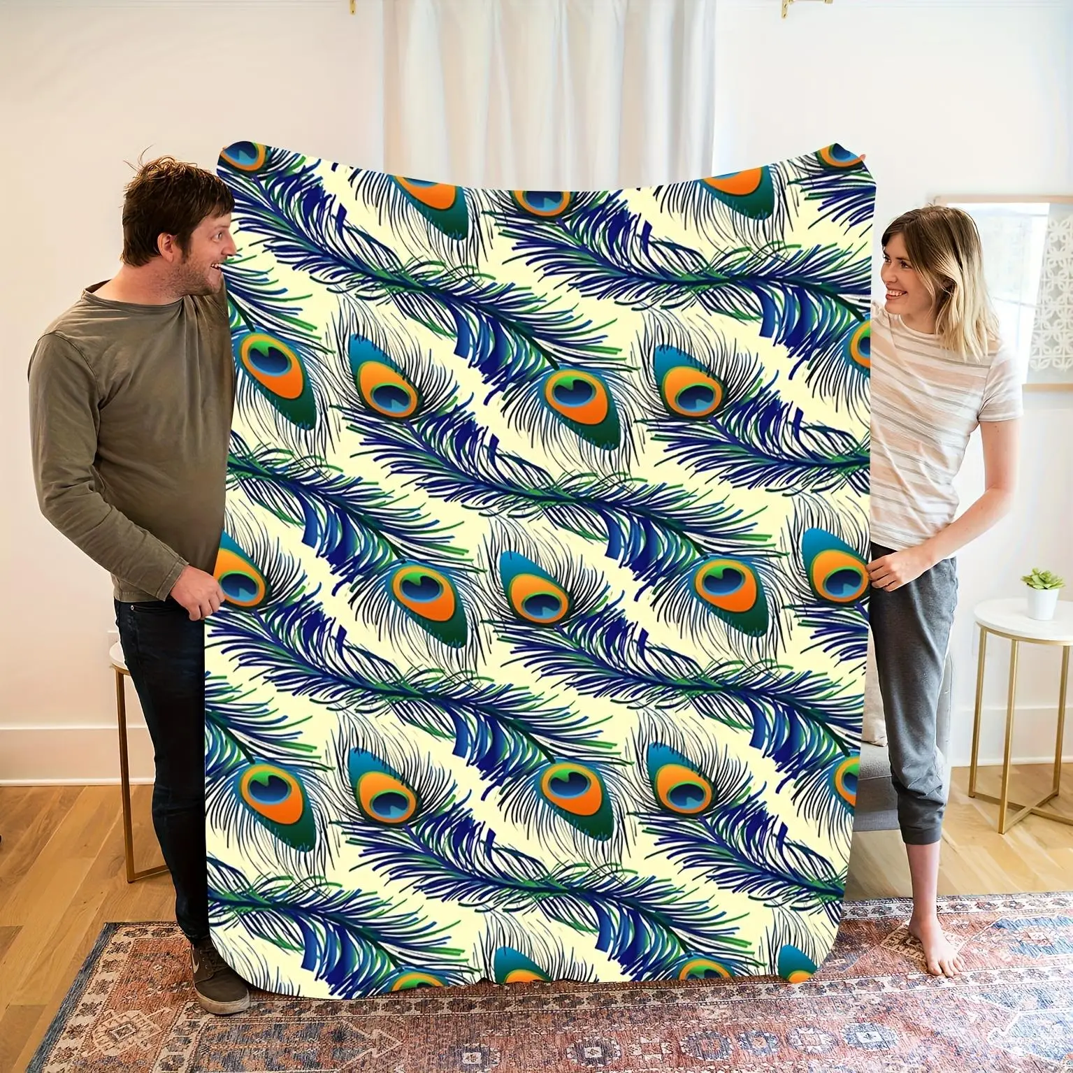 Luxurious Peacock Feather Flannel Blanket - Bohemian Bedspread with Elegant Peacock Feather Pattern, Soft Warm All-Season Bed Cover for home Decor, Travel & Camping, Machine Washable Bedspread for Modern Bedrooms