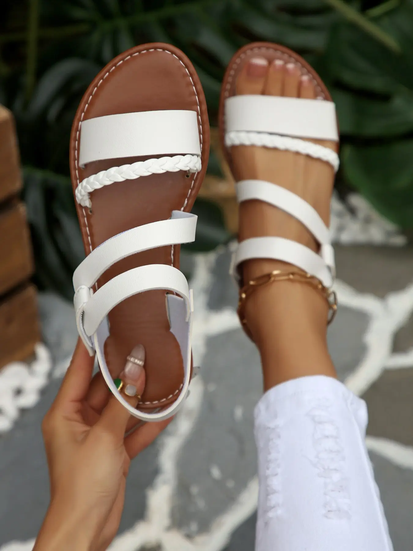 Affordable Flat Sandals, Soft Sole Non-Irritating Woven Roman Sandals, Comfortable Low-Heeled Footwear for Everyday Wear