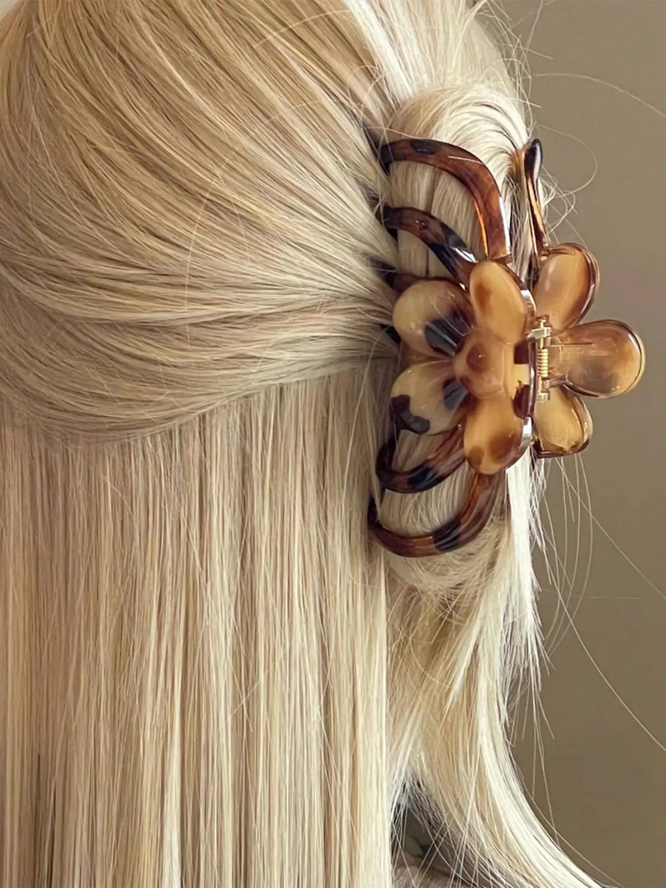 1pc Fashionable New Leopard Print Hair Claw Clip, Fluffy Flower Bun Claw Hair Clip Headpiece, Suitable For School, College, Autumn/Winter, Essential Hair Accessory For Women Holiday Outfit Women Hair Accessories Summer