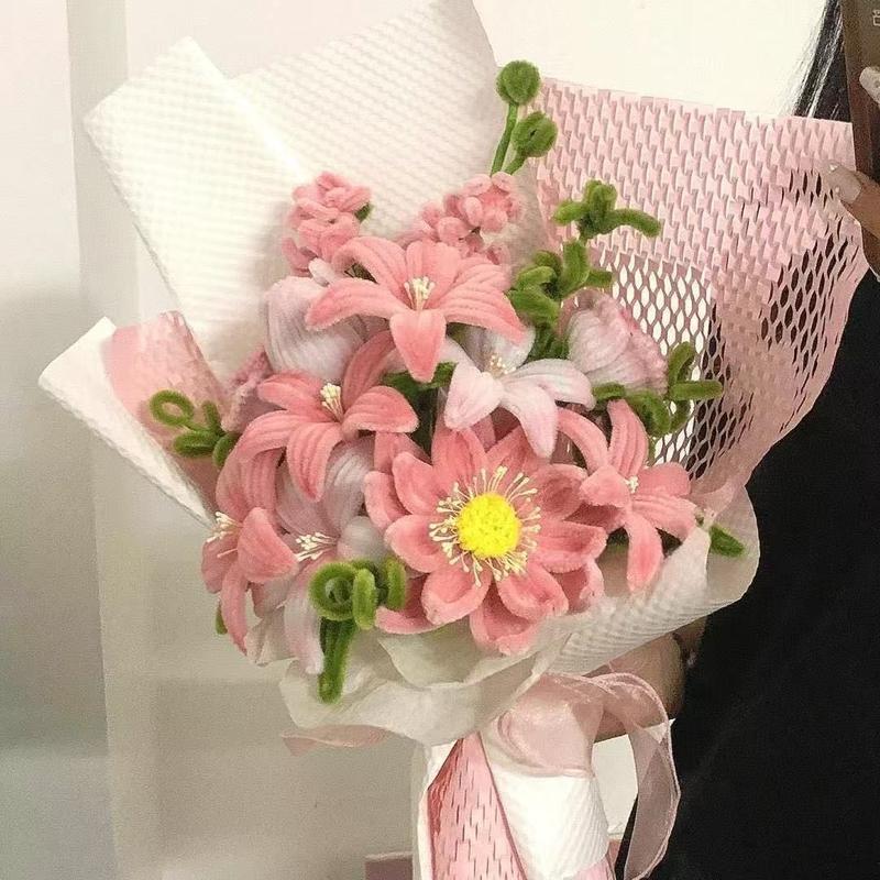 720 Piece Multi-Color Lily Twist Rod Pipe Cleaner Craft Kit, DIY Handmade Project, Perfect for Mother's Day, Graduation, Christmas, Valentine's Day