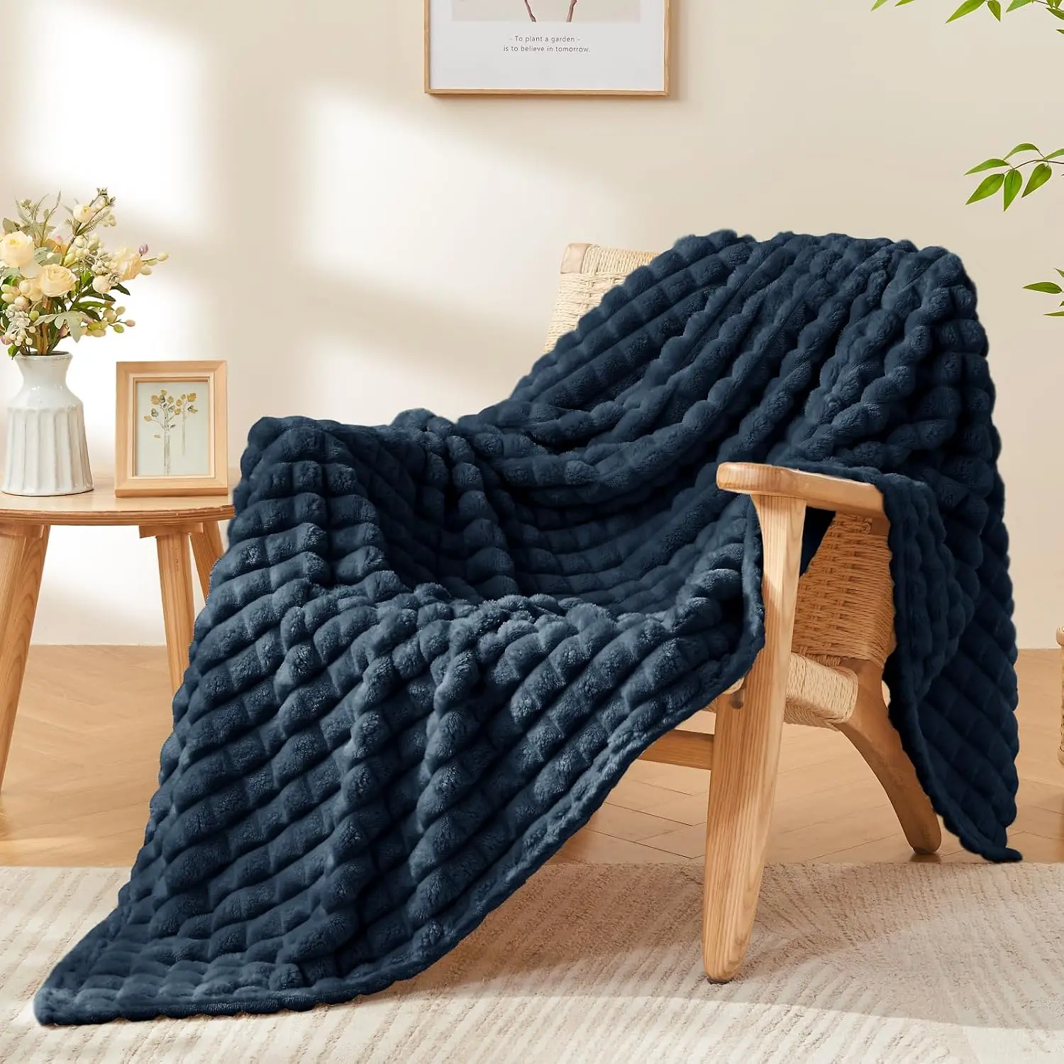 3D Checked Navy Fleece Throw Blanket for Couch, 50x70 Inch |   Soft Blanket for Bed Sofa, Lightweight Plush Cozy for Home Room Decor, Gift for, All Season