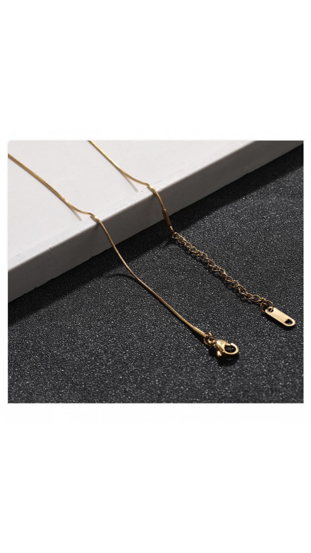 Trendy Snake Chain Necklace, Minimalist & Versatile for Daily, Party & Gift Giving