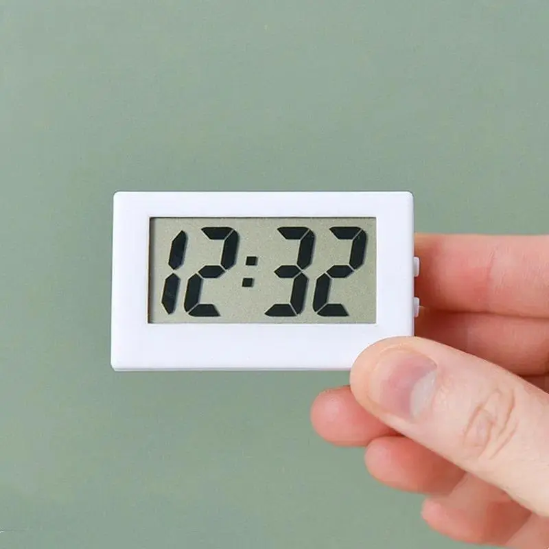 5.2*2*3.5cm Casual Mini Table Clock, Compact Plastic Body 12-Hour Digital Device with Built-In Batteries, Portable Time & Date Display for Home Decor, Everyday Use (1 Piece), 12-Hour Clock