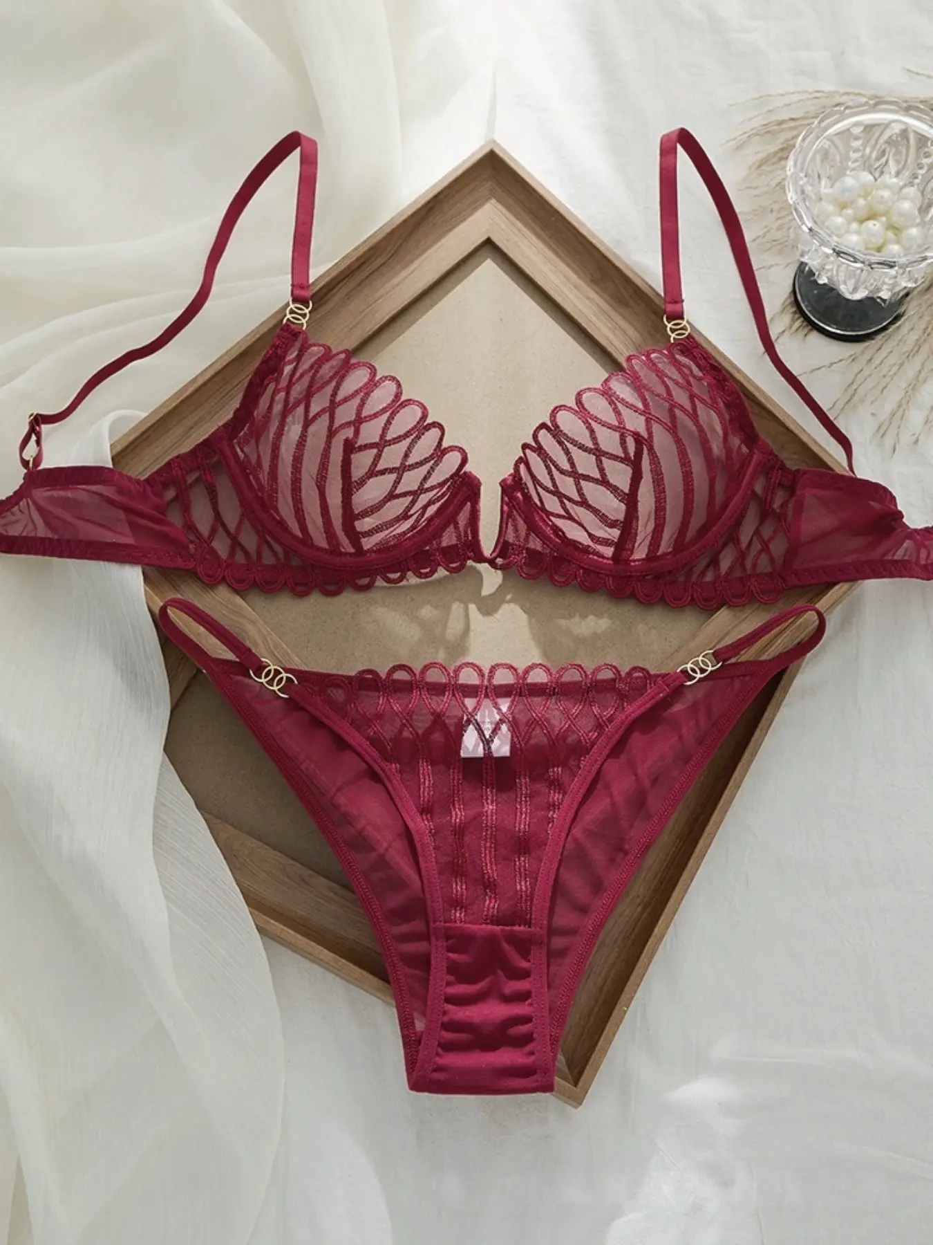 Spring Summer Romantic Bra Set, European Style Sexy Embroidered Mesh, Deep V Push Up Underwear Women Sets, French Romance, Breathable, Wearable, Slimming, Anti-Sagging
