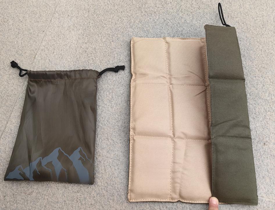 Portable Waterproof Picnic Mat Moisture-proof Mat Camping Ground Mat Thickened Outdoor Beach Travel Foldable Small Seat Cushion