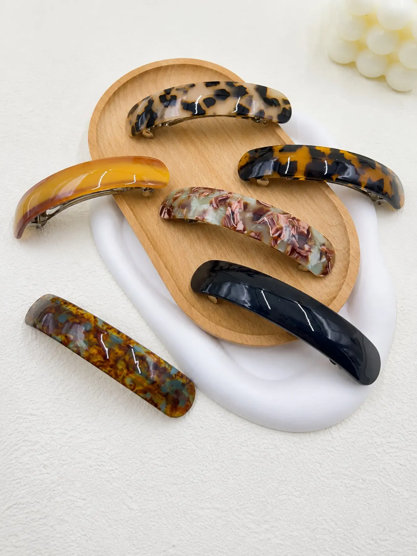 6PCS French Barrette Hair Clips for Women, Acetate Tortoise Shell Hair Barrettes, Strong Hold Curved Hair Clips, Non Slip Hair Accessories for Thick Thin Hair