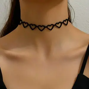 Vintage Black Hollow Heart Choker Necklaces for Women Girls Punk Leather Love Clavicle Chain Necklaces Y2K Jewelry Wholesale