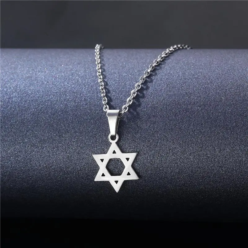 Elegant Star of David Pendant Necklace, Minimalist Jewish Jewelry with Crystal Accent and Metal Coating for Daily Wear, Casual, Crystal Metal, Unisex