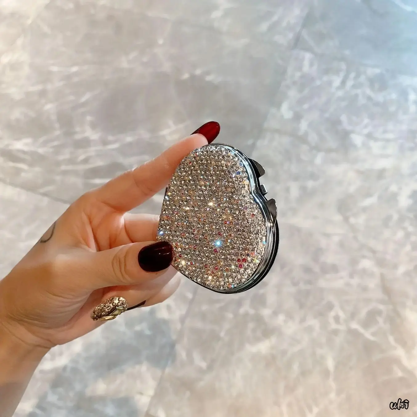 Sparkling Rhinestone Diamond Handheld Mirror - Foldable Double-Sided HD Magnification Lenses, Lightweight Slip-In Purse Mirror, Essential Women's Cosmetic Tool for Travel Bag Accessories, Detailed Eye/Lip Makeup, Magnifying Mirror