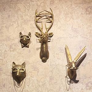 Animal Heads Wall Decor, Faux Deer Head Mount, Animal Sculptures Wall Decor, Resin Animal Head Wall Hanging Decoration for Living Room Bedroom Kitchen Gift,Fox Ornaments Hangable