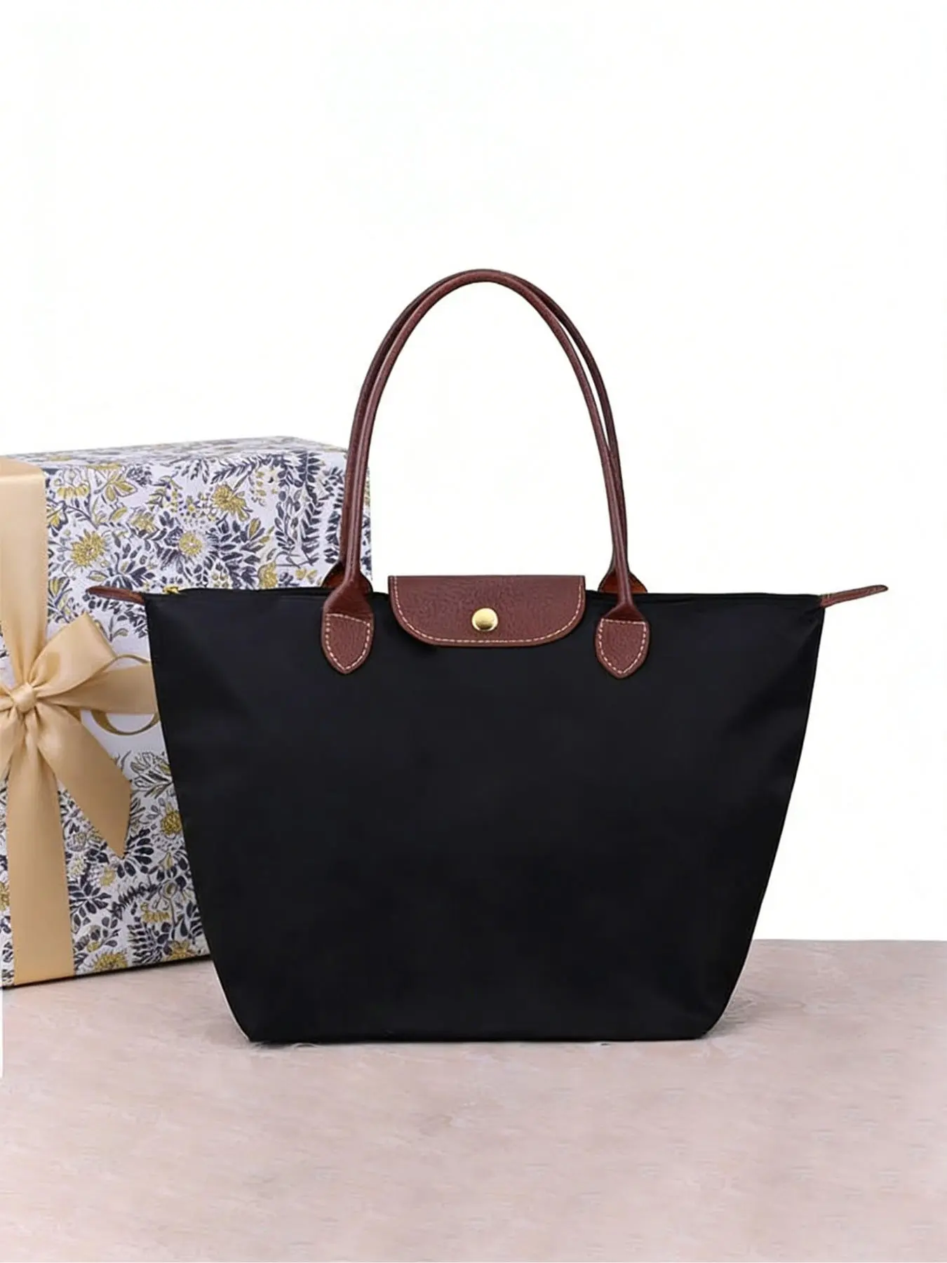 New Women's Satchel Bag, Crossbody Travel Bag, Foldable, Large Capacity, Convenient for Travel, Fashion Accessory, Essential for Work
