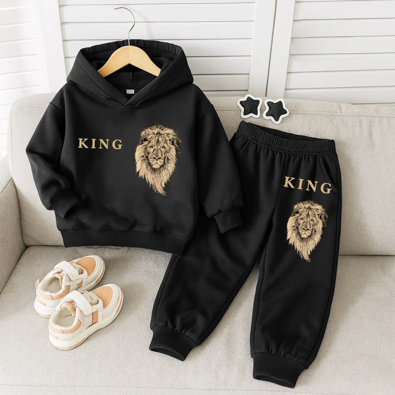 Unisex Children and kids' Lion Pattern Print Hoodie Tracksuit Set, Fleece-Lined Sweatshirt & Joggers, Fall & Winter Casual Outfit for Indoor & Outdoor Wear