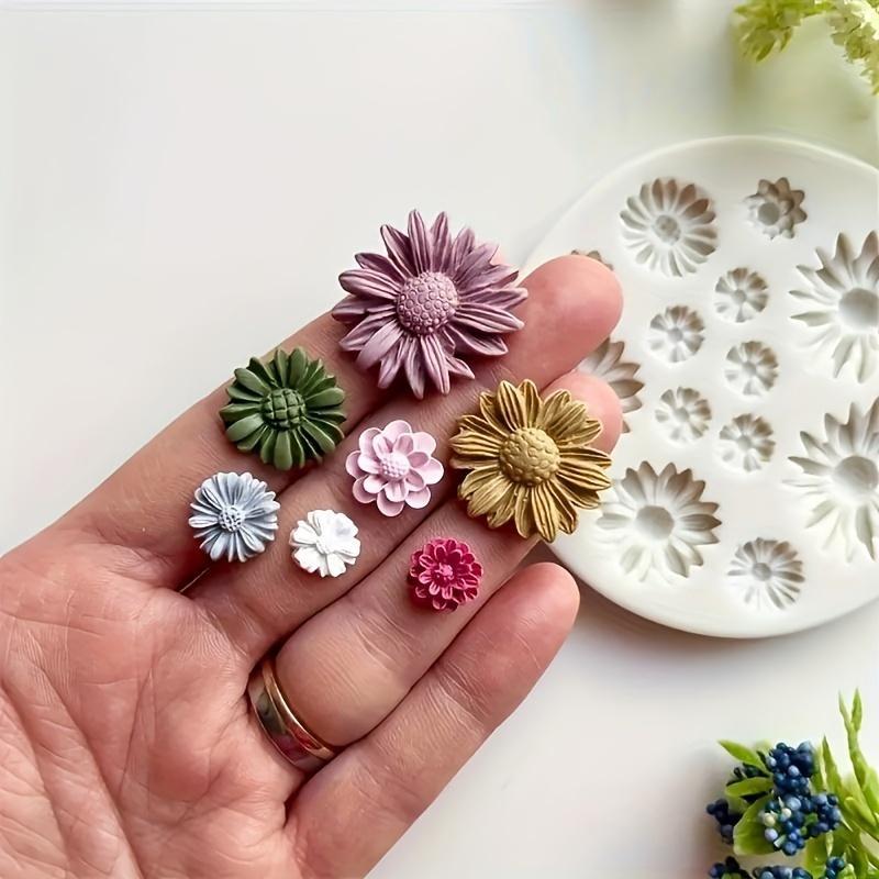 Flower Shaped Silicone Mold, 1 Count Flower Casting Mold, DIY Crafts Earring Pendant Making Resin Liquid Silicone Mold, DIY Candy Chocolate Baking Mold, Beginners, DIY Jewelry Decoration