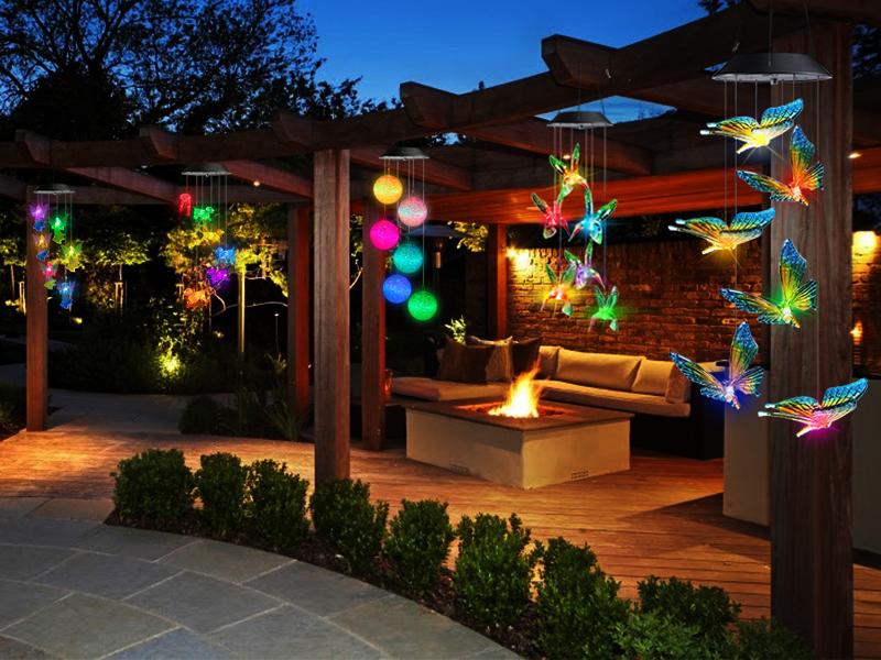 Solar-powered colorful changing butterfly wind chime, LED waterproof decorative hanging light, a perfect holiday gift for mom, wife, or children, suitable for gardens, porches, patios, courtyards, and windows.