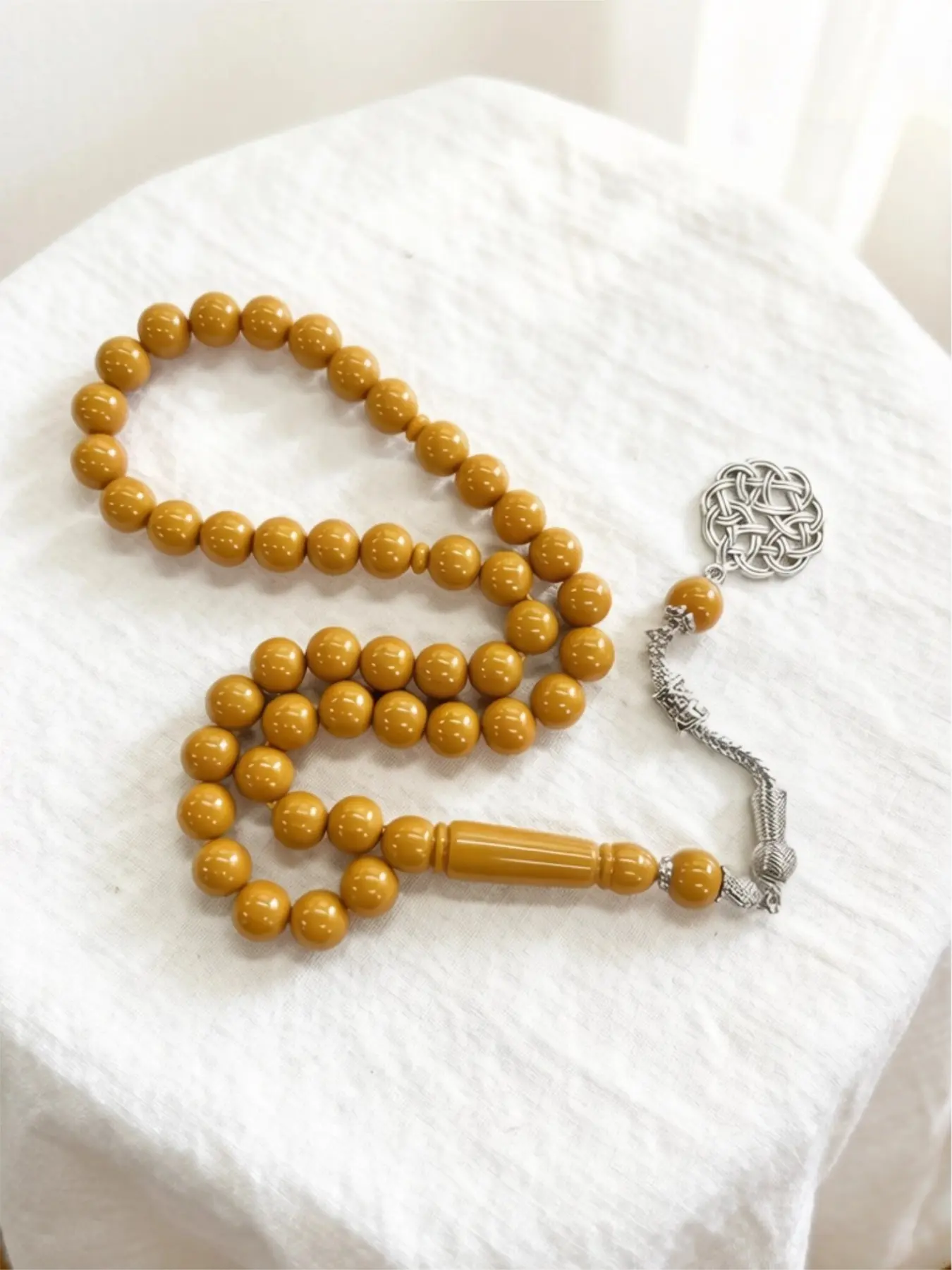 45 Ramadan Prayer Beads misbaha 10mm Polished Round Beads Islamic Tasbih With Vintage Alloy Tassel Pendant Portable Handheld Prayer Beads Suitable For Daily Prayer, Ramadan And Eid Gift Choice. Durable Resin Material Unisex Religious Accessory
