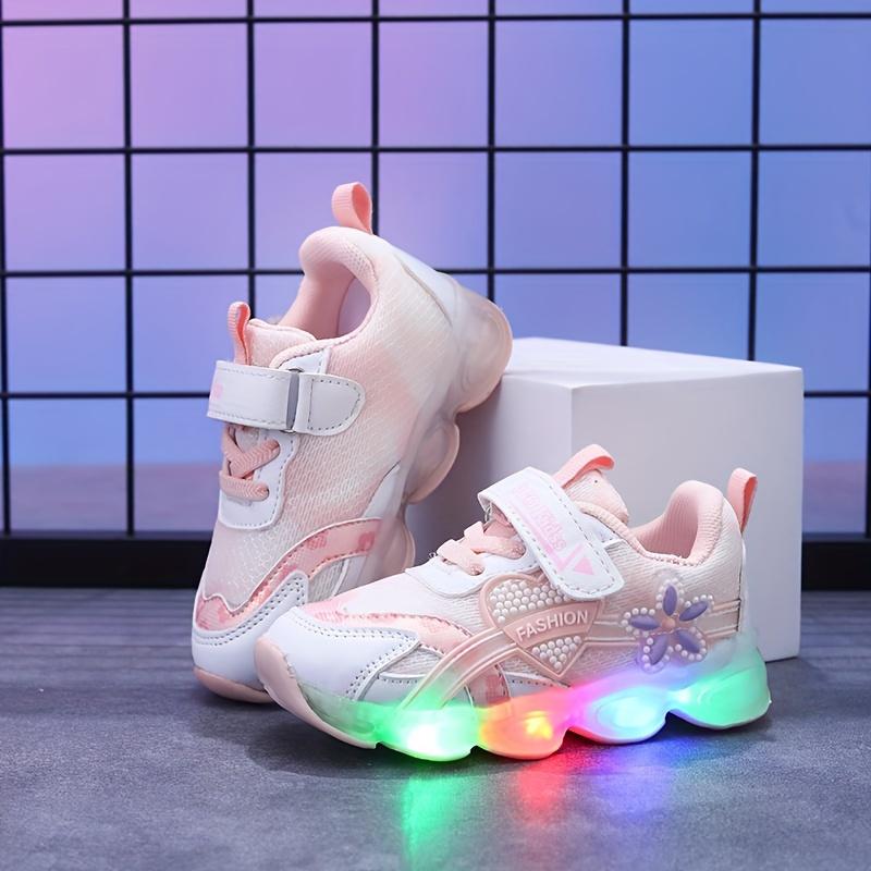 SHUJUAN Spring Girls' Light up Shoes Youngsters's Mesh Breathable Love Shoes Flower Light up Sports Shoes 1-6 Year Old Princess Shoes with Light up Luminous Girls' Sports Shoes Mesh Breathable Spring and Autumn New Youngsters Shoes Girls' Casual Lu