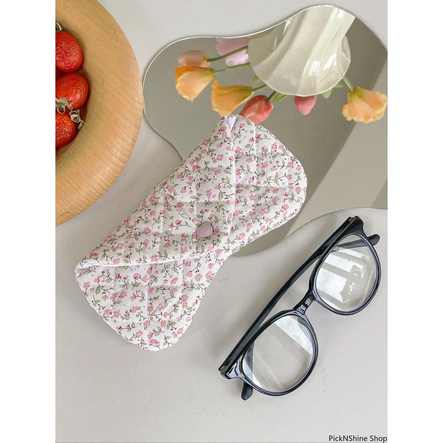 Women's Quilted Floral Eyeglass Case - Cute Ditsy Flower Sunglasses Pouch with Heart Button, Soft Fabric Protective Holder, Gifts for Women, Travel & Daily Use Storage Bag, Women Gifts