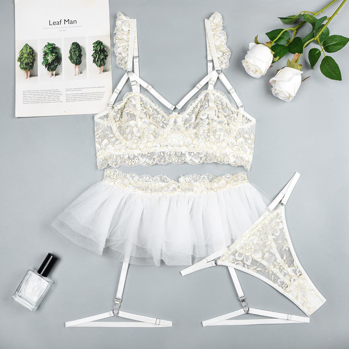 White Wedding Lace Stitching Suit Three-Layer Folding Puffy Three-Dimensional Mesh Three-Piece Set Womenswear Lingerie Basic Minimalist