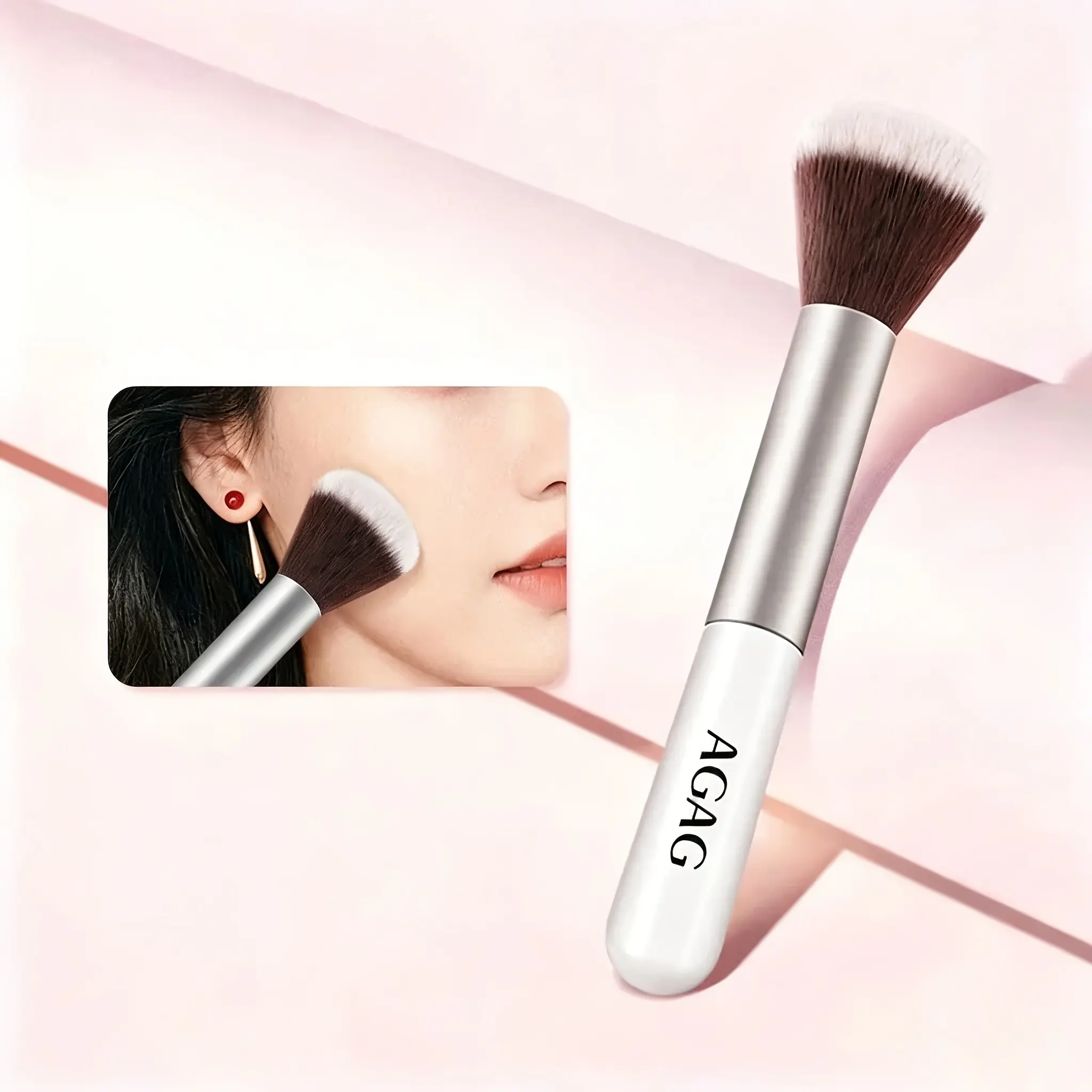 AGAG Angled Fluffy Brush – Soft-Bristle Brush for Blush, Contouring, and Highlighting; Multifunctional, Gentle, and Non-Irritating; Portable Makeup Brush Suitable for Beginners and Daily Use; Ideal for Valentine's Day, Halloween, and Christmas.