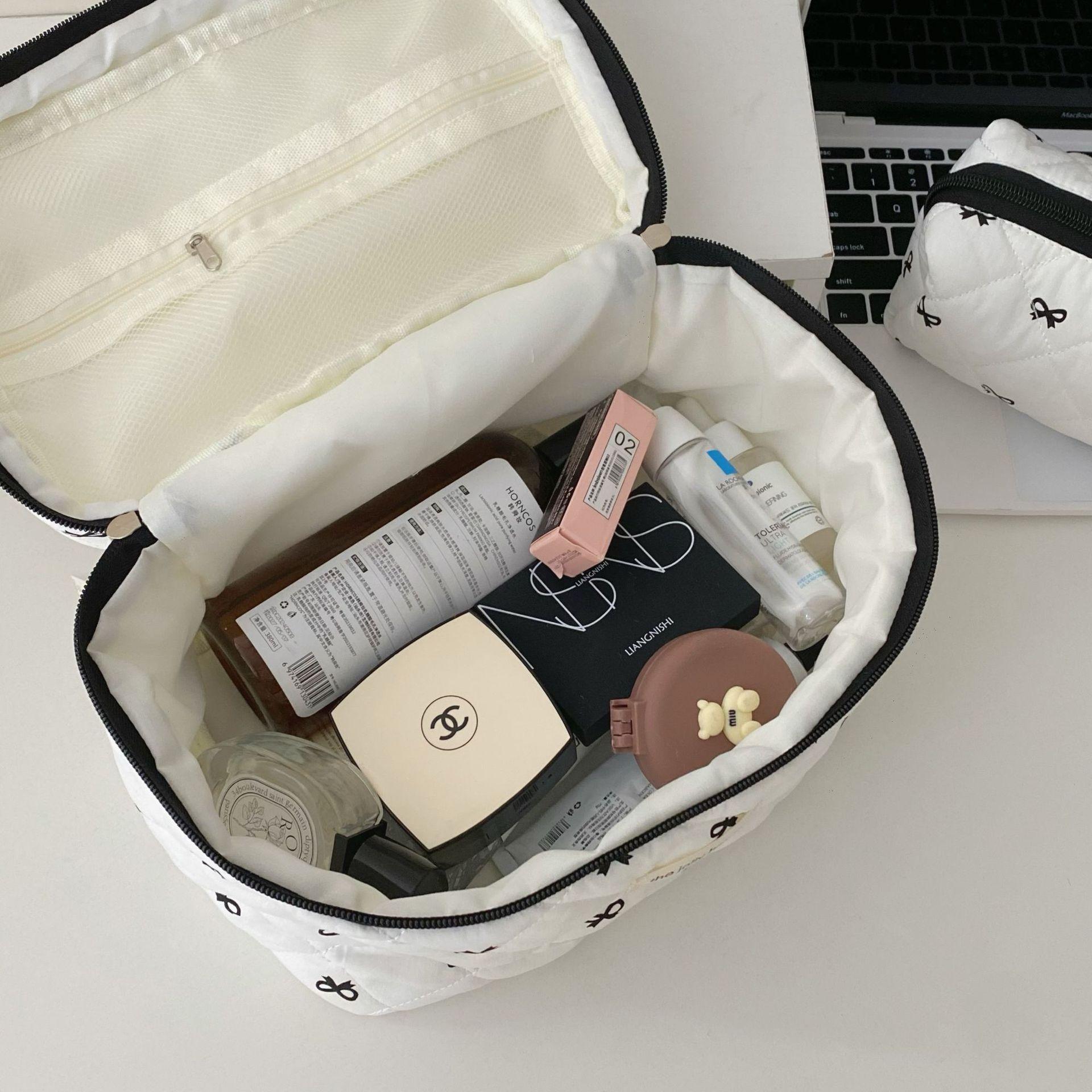 Fashion Cherry Tote Women Makeup Bag Portable Cute Ladies Cosmetic Toiletry Storage Pouch Handbag Cotton Quilted Zipper Bag