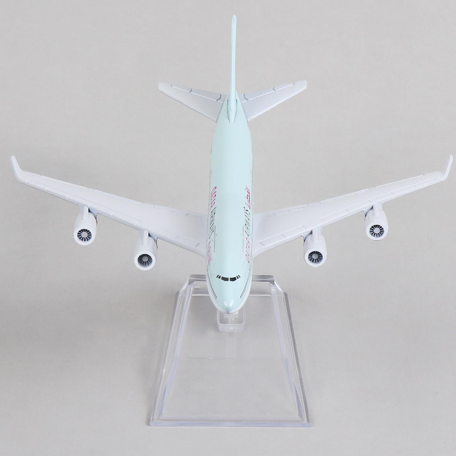 Boeing 747 Qatar Airways Model Airplane, 1 Count 1/400 Diecast Metallic Airplane Model with Stand, Plane Display Collectible Model for Aviation Enthusiast Gift