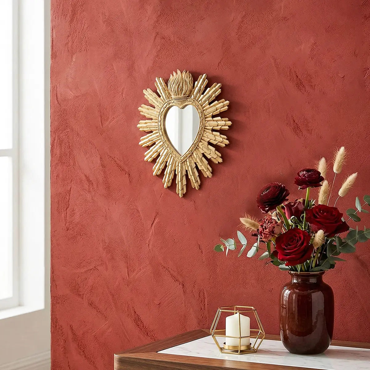 Vintage Gold Sun Heart Wall Mirror, Home Decorative Mirror, Resin Material, Radiant Sun Frame, Flame Embossing, Religious Art Decor, Home & Party Decoration