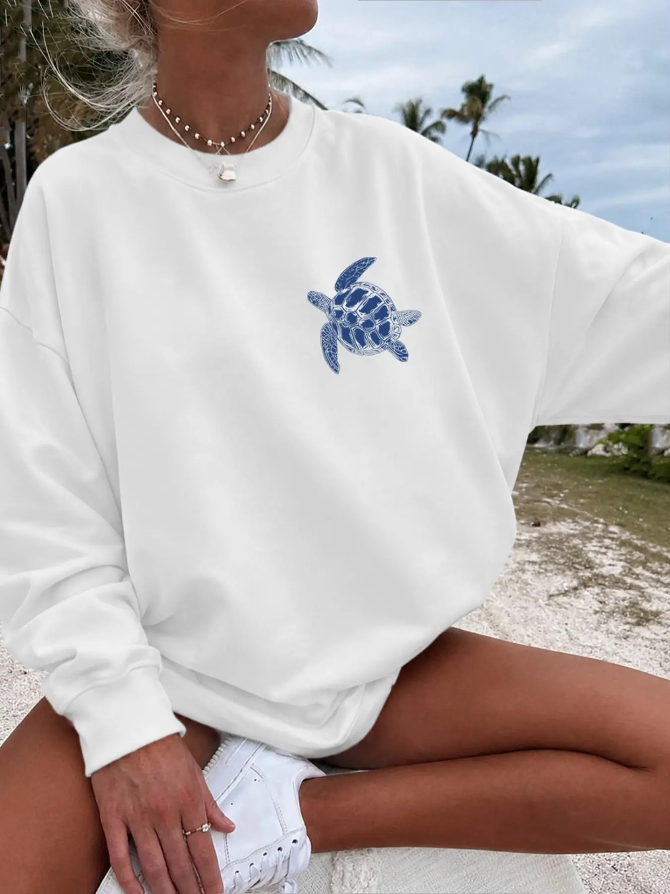 Women's Turtle Print Sweatshirt, Fall Winter Loose-Fit Round Neck, Beach Style Casual Top, Bohemian Beach Fashion, Ocean Lovers