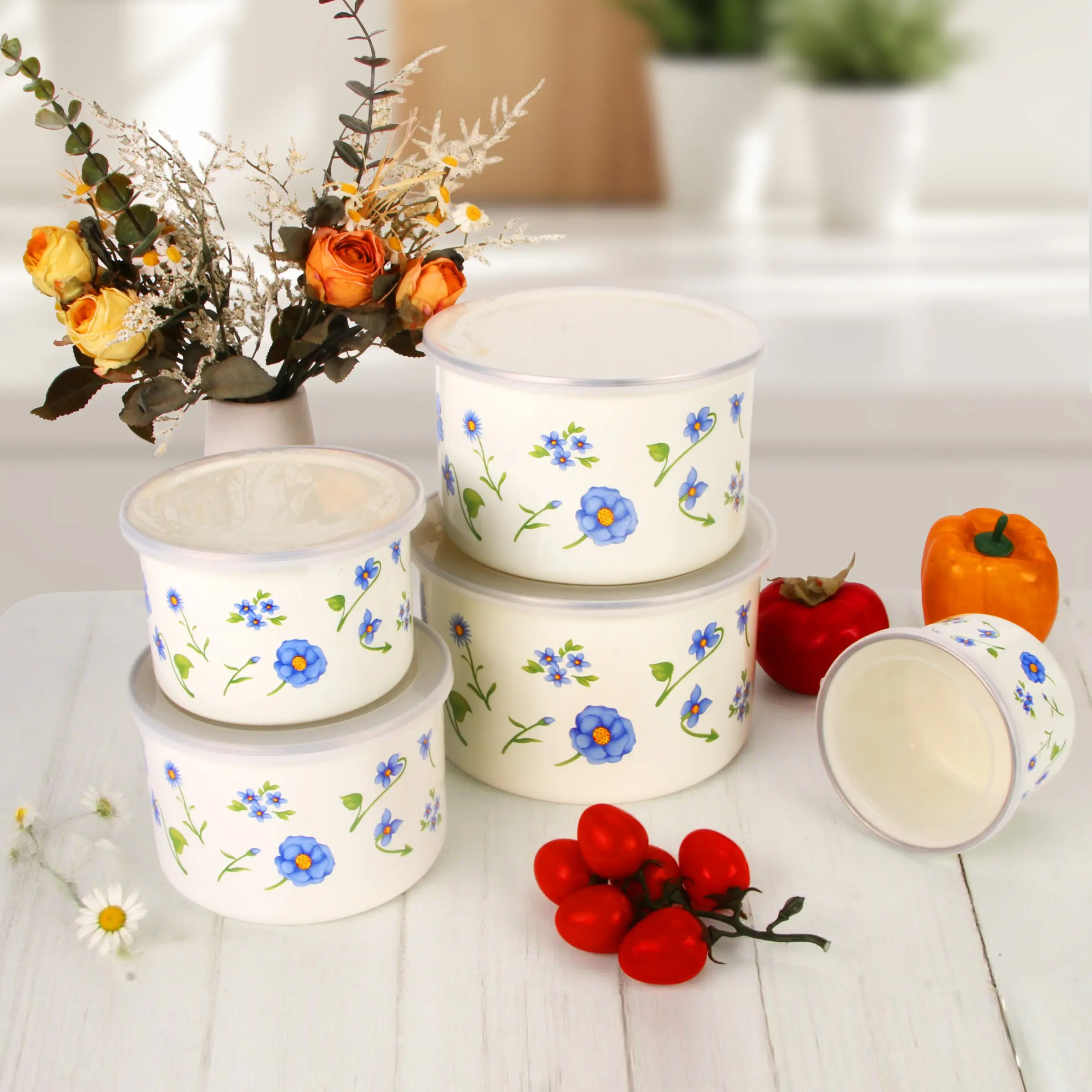 5pcs Christmas Enamelware Sealed Storage Bowls, Food Preservation Containers, Portable Lunch Boxes, Salad Mixing Bowls, Kitchen Essentials