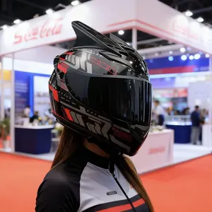 Trendy Horn Motorcycle Full Helmet, Dot Certified, High Aesthetic Value, All-Season Commute Riding, Unisex Helmet for Men and Women