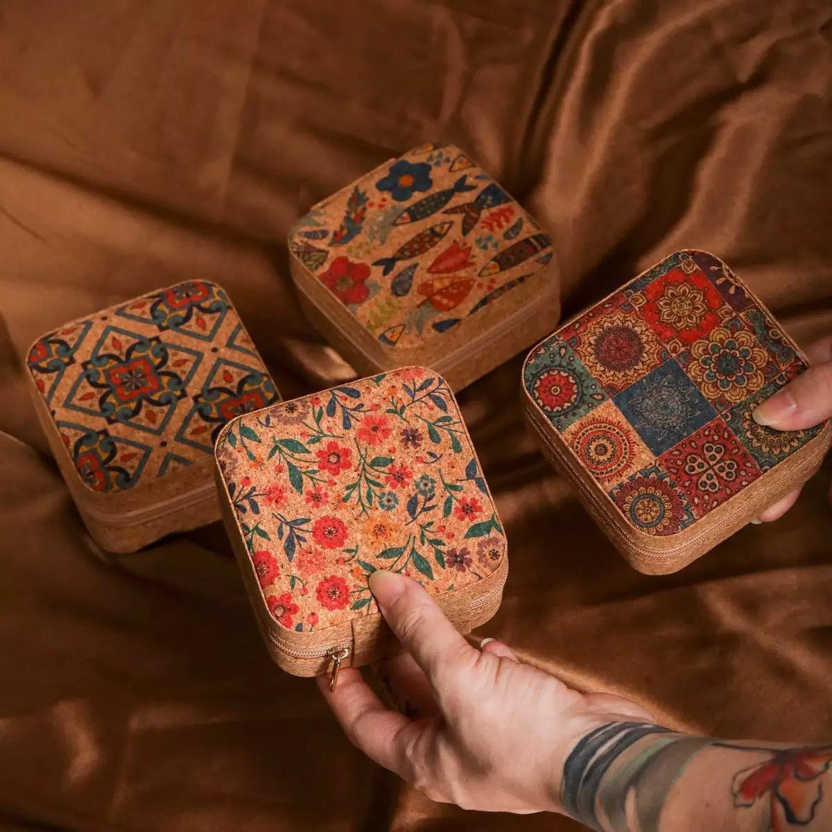 Vintage Jewelry Storage Box, 1 Count Multi-functional Jewelry Organizer, Jewelry Storage Box for Earrings, Rings, Necklaces, Lipstick, Jewelry Boxes