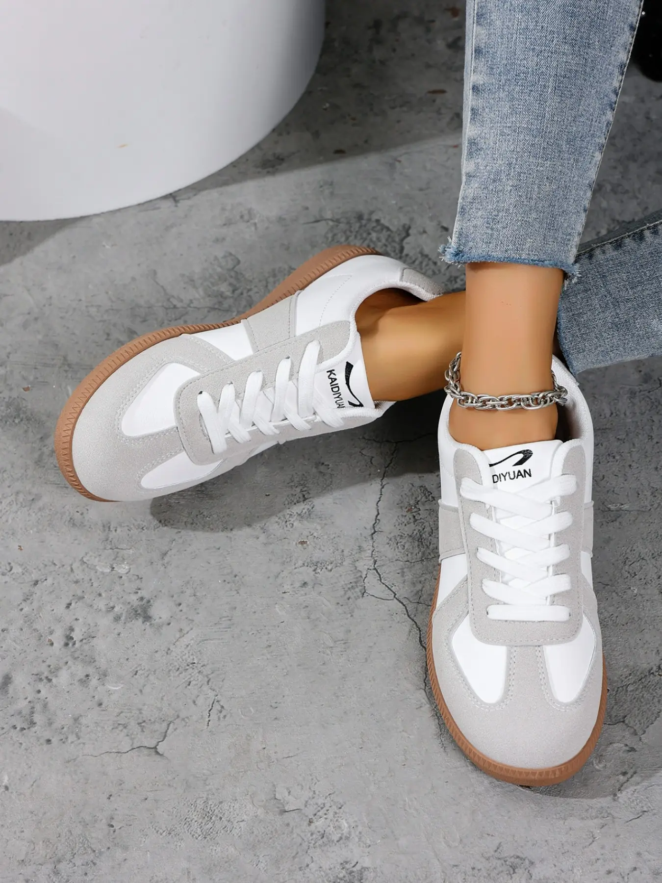 Colorblock Design, Classic Lace-Up Structure, Non-Slip Rubber Sole, Retro & Versatile, Lightweight Comfortable Shoes