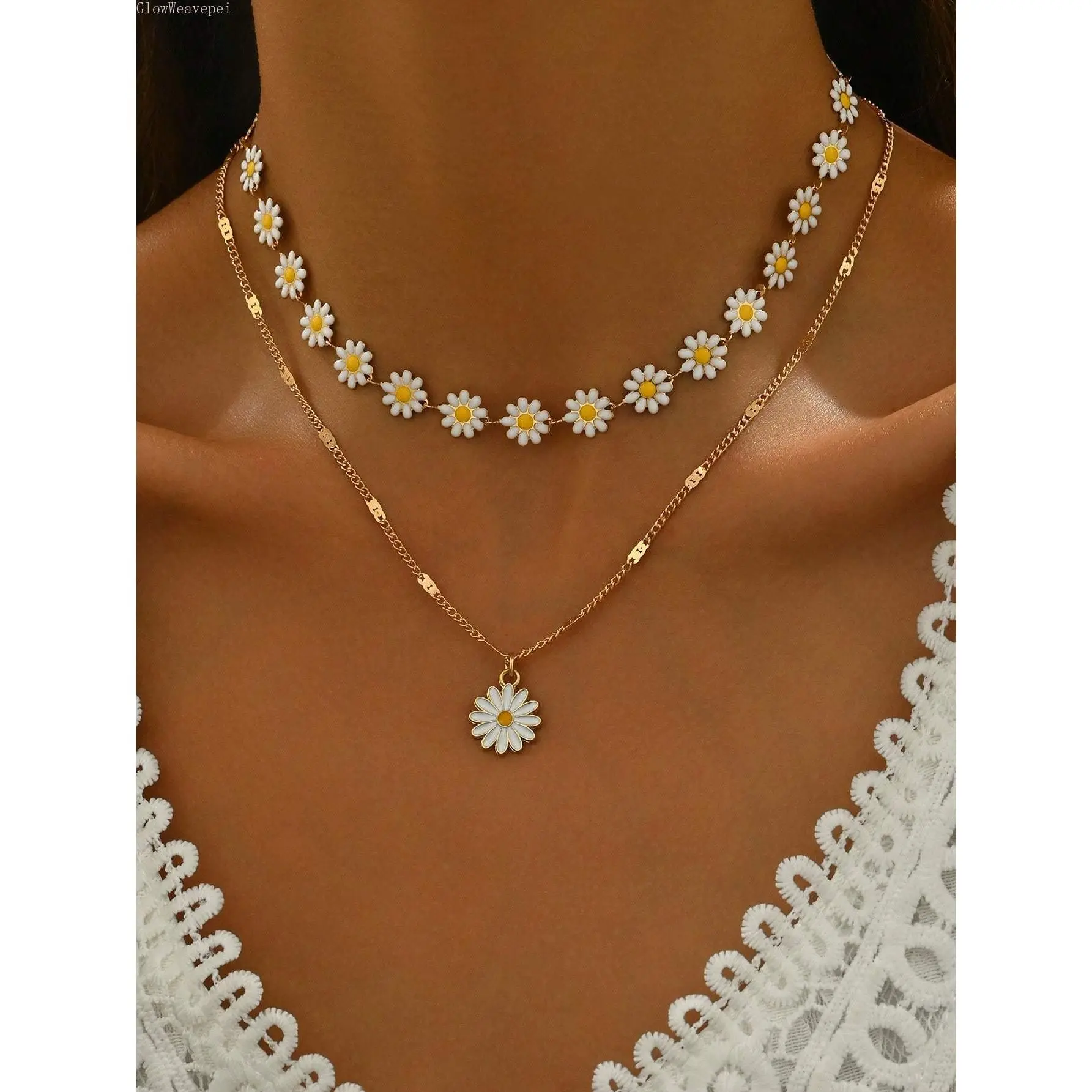 Women's 2-PCS Layered Daisy Flower Choker Necklace, Gold-Plated Dainty Pendant, Cottagecore Aesthetic Jewelry with Artificial Imitation Pearl & Bead Accents for Daily Wear, Summer Vacation, Artificial Pearl, Daisy + Imitation Pearl