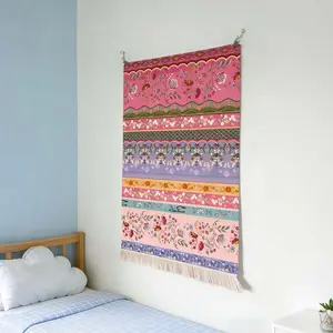 Luxury Sweet Ethnic Fringe Wall Hanging Tapestry, Easy to Clean, Animal Pattern, Casual Knit, Decorative Cloth for Living Room and Bedroom