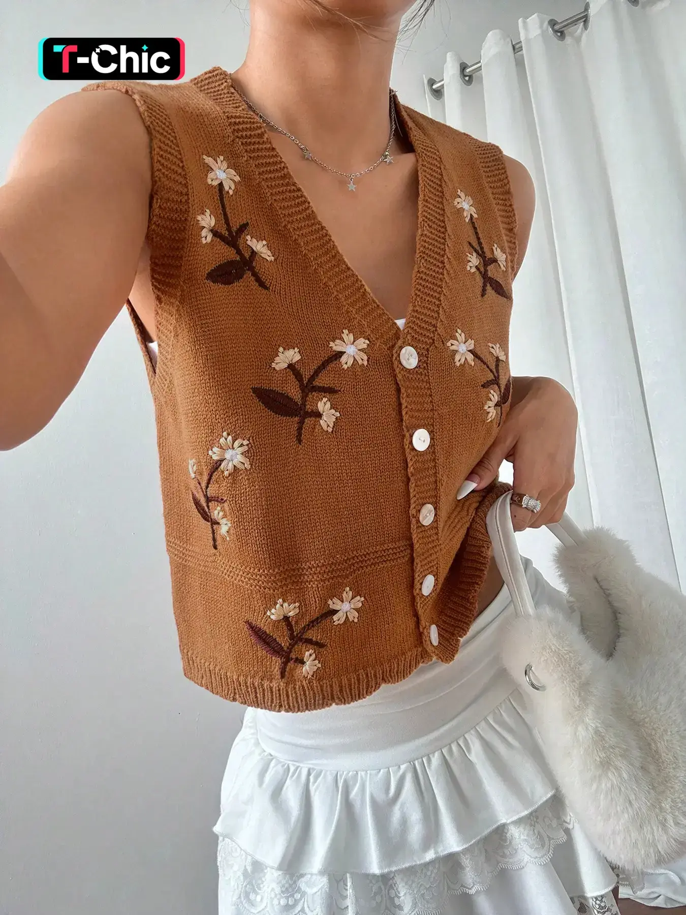 Women's Floral Embroidery Button Front V Neck Sweater Vest, Lady Casual Chic Sleeveless Sweater Vest for Summer, Crochet Clothes, Fashion Women's Knitwear for Daily Wear, Summer Tops, Fitted Vest Top, Womenswear, Chic Elegant Vest, Floral Pattern Vest