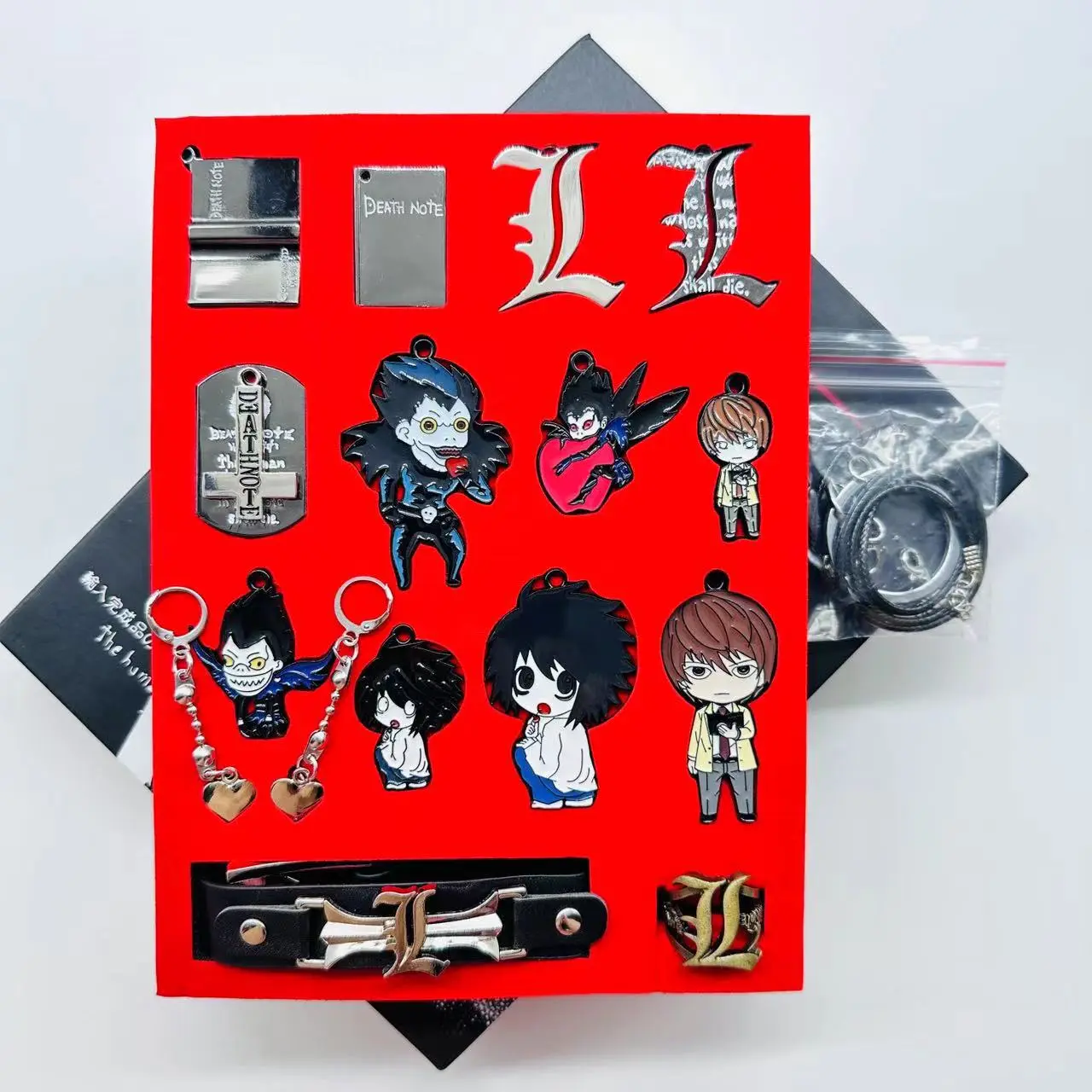 Anime Death Note Multi-Piece Kit - Second Dimension Character Art Metal Coated Merch Gift Set with L Lawliet, Light Yagami, Ryuk Enamel Keychains, Enamel Pin, Dog Tag Pendant, Bracelet, Ring, Complete Collection Jewelry Box for Cosplay Fans