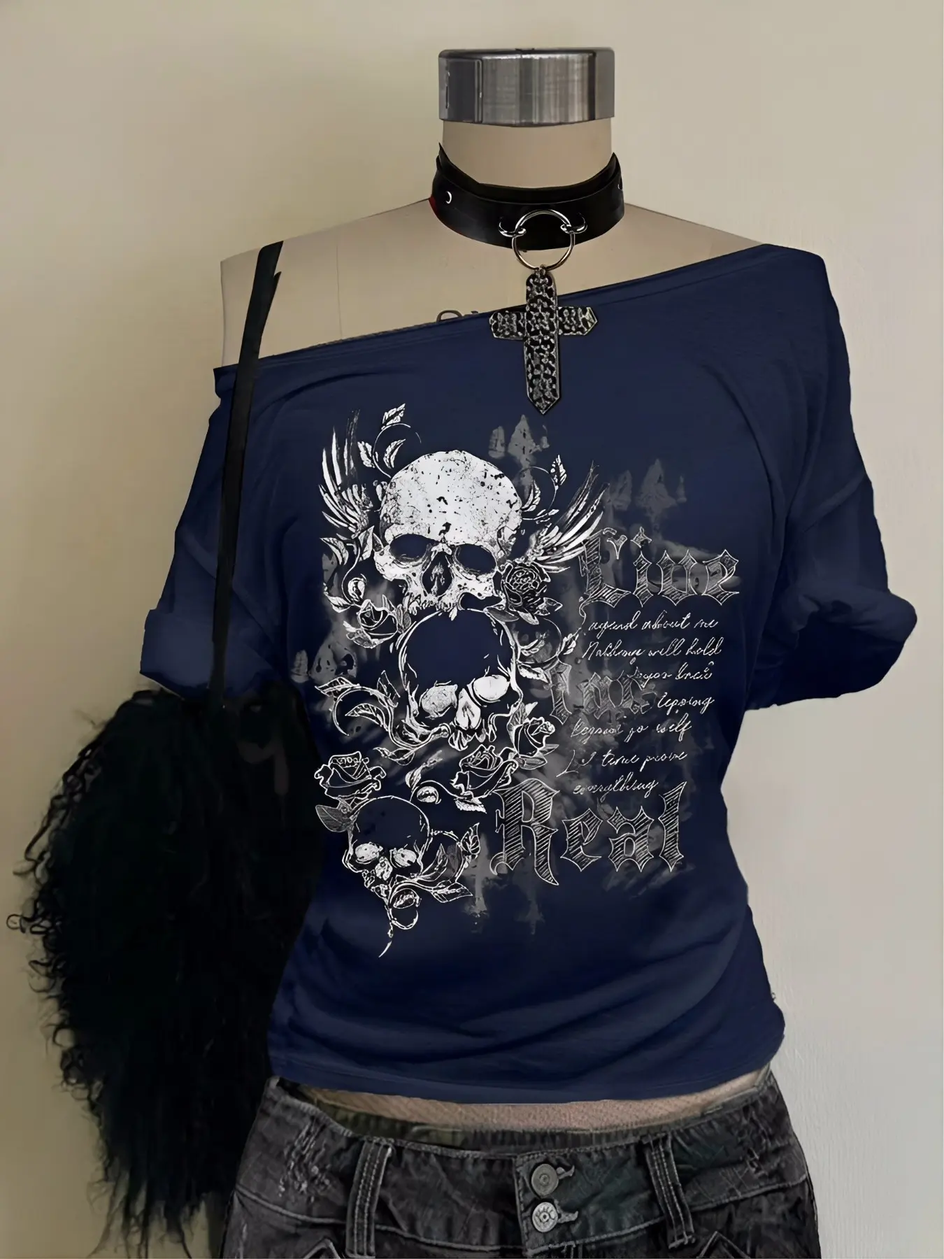Retro Streetwear Club Shirt Y2K Goth Off Shoulder Graphic Tee