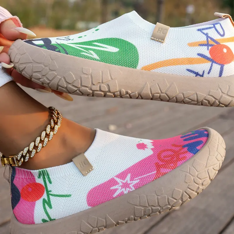Women's 2026 New Fashion Lightweight Casual Sneakers, Round Toe Low Top, Textile Upper, Rubber Sole, All Seasons, Comfortable & Breathable, Lightweight Comfy Shoes, Daily Walking Shoes, Stylish Walking Shoes, Breathable Walking Shoes