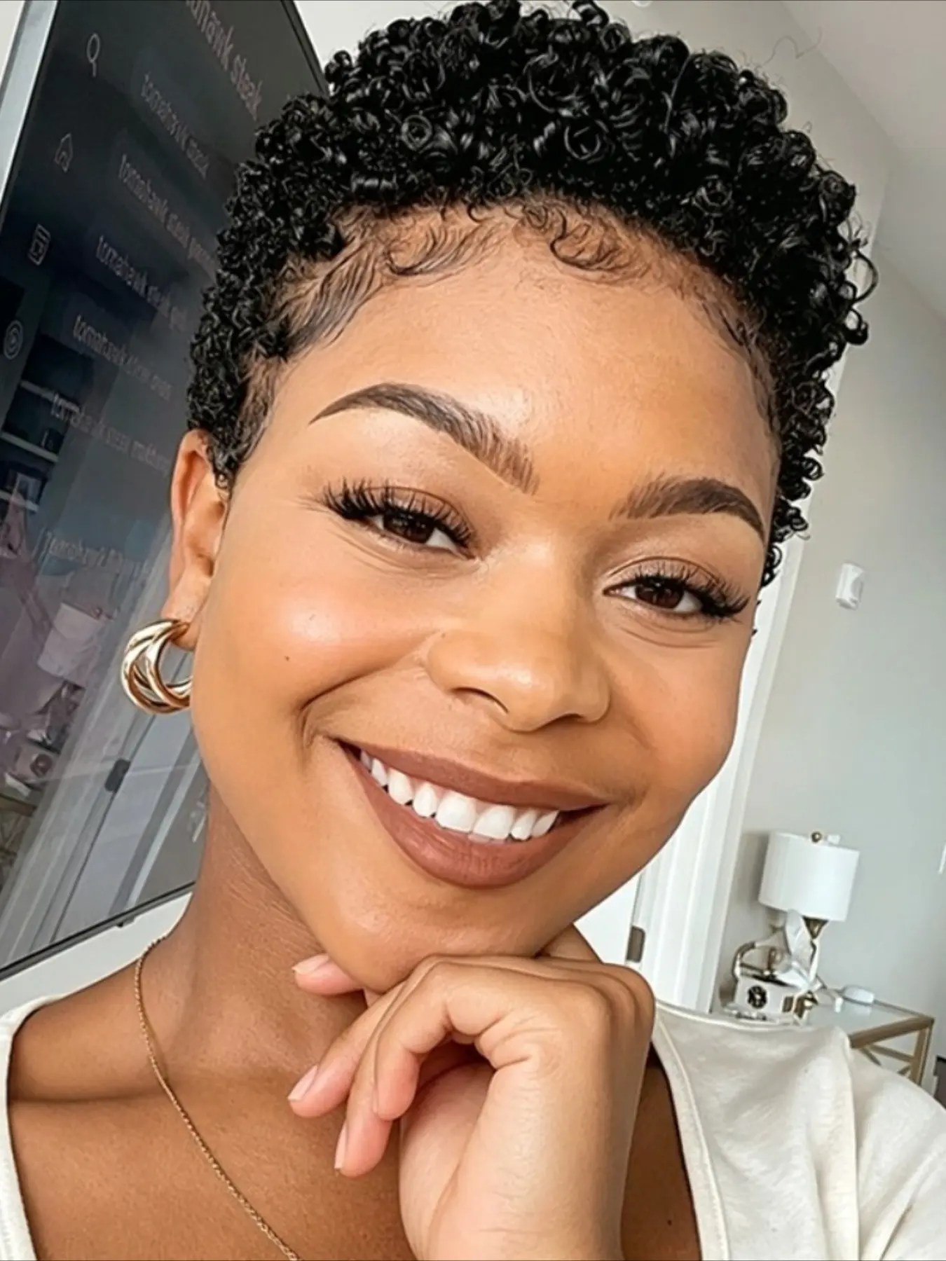 Curly Wave Wig Pixie Cut Human Hair Wig for Women Full Machine Made Wig 150% Density 6 Inch