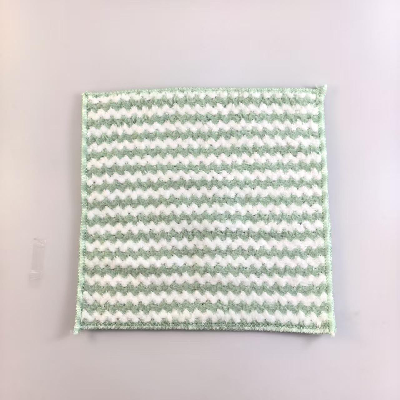 Light purple coral fleece dishcloth, bamboo fiber absorbent thickened cationic cleaning cloth, kitchen lazy cloth