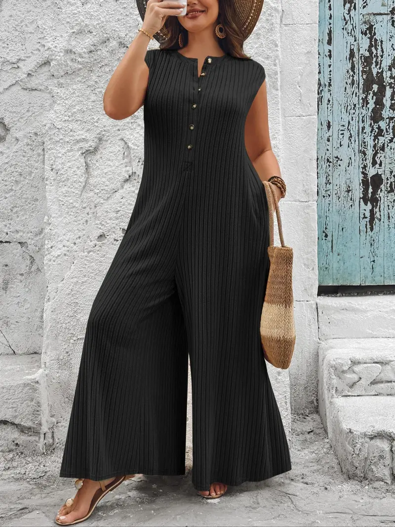 Plus-Size Solid Button-Front Flared-Leg Jumpsuit, Casual Comfy Minimalist Sleeveless Jumpsuit for Daily Wear, Women's Clothing for All Seasons, Casual Style Jumpsuit, Casual Pocket Jumpsuit