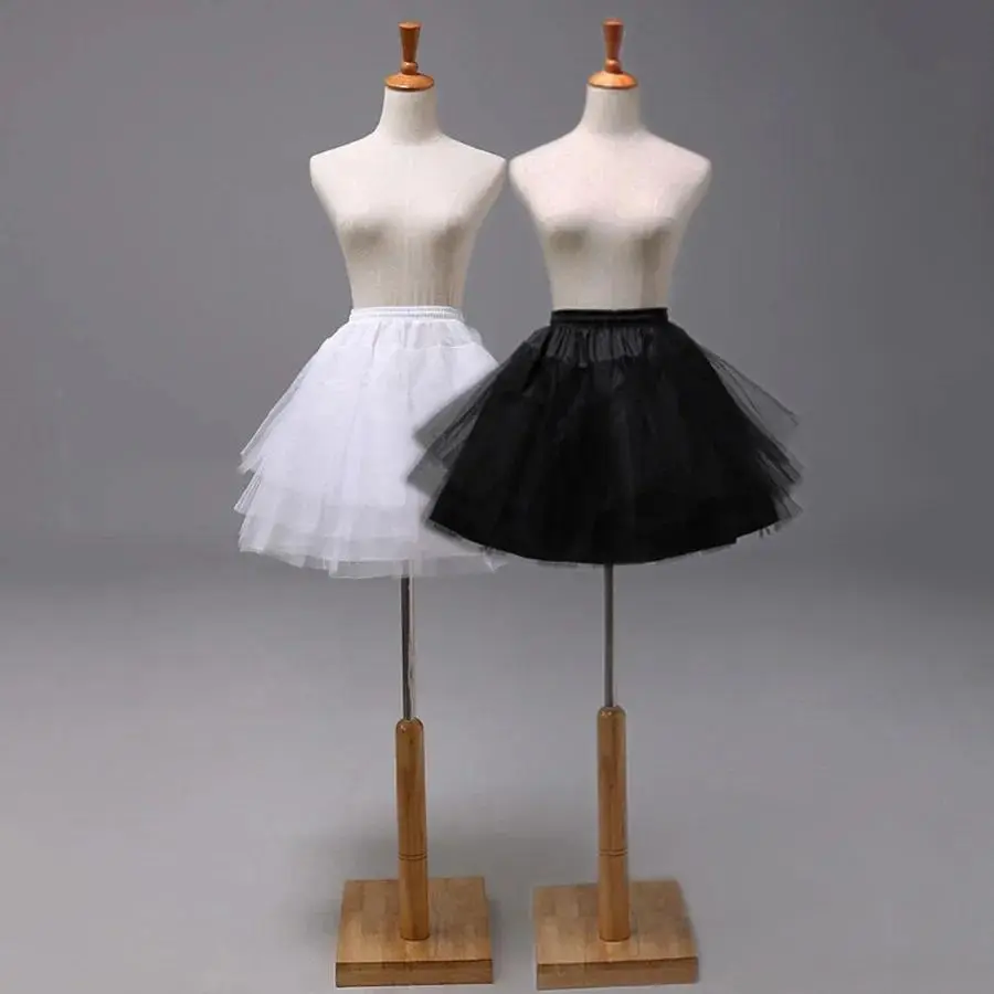 Lolita New Arrival Black White Women Girls Petticoats 3 Layers Short Wedding Petticoats Underskirt 2024