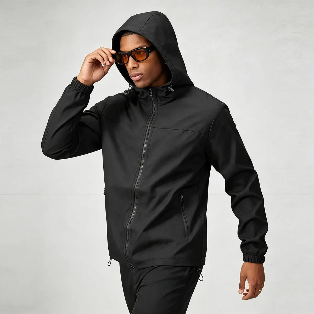 Men Solid Hooded Windbreaker Zip Up Lightweight Outdoor Jacket, Elastic Cuff Windproof Casual Outerwear, Side Zipper Pockets Drawstring Hem Hooded Coat for Spring Autumn Daily Commute Travel Hiking Street Outfits