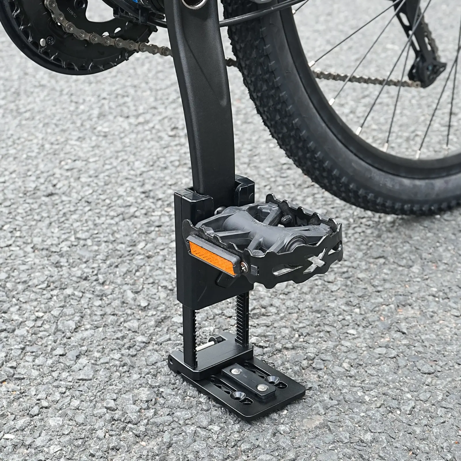 Aluminum Alloy Side Kickstand, Sturdy Support & Anti-Fall Design for Road Bikes, Mountain Bikes & Child's Bicycle, Convenient Parking Stand